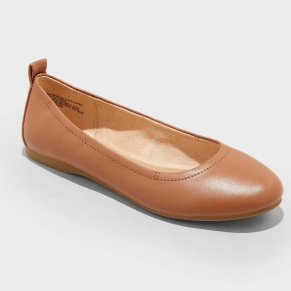 NWT Woman’s Danielle Scrunch Ballet Flats by Universal Thread - Picture 1 of 7